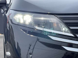【ライトランプ】暗い夜道やトンネル内など明るい光で照らして運転をサポート。危険な暗所もこれで安心!