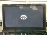【10.5インチ ディスプレイオーディオ】大画面のディスプレイはAppleCarPlayやAndroidAutoが利用可能。大きな画面でスマホナビアプリ等が利用いただけます♪