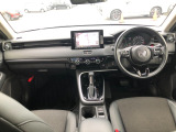 【インパネ全体】手が届きやすく、どなたでも運転しやすいです。シンプルで使いやすい設計になっています!