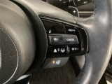 【アダプティブ・クルーズ・コントロール】予め設定した車速内でクルマが自動的に加減速。 前走車との適切な車間距離を維持しながら追従走行し、高速道路でのドライバーの疲労を軽減してくれる嬉しい機能付♪