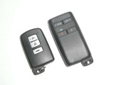 【スマートキー】簡単便利機能♪キーを取り出さずにドアを施錠&解錠。クルマの始動も可能です。