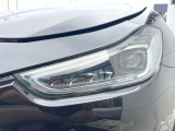 ●LEDヘッドライト:夜間走行時も良好な視界を確保し安心して運転できる高輝度LEDヘッドライトを装備!点灯速度が早く、消費電力も抑えられています。