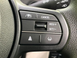 【アダプティブクルーズコントロール】高速道路での長距離走行が楽に!!自動で速度を保つクルーズコントロールが、衝突軽減システムと連携し、前方の車両を感知して車間を保つように速度調節してくれます!!
