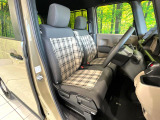 運転席シート廻りは使用感も少なく、良好な状態となっています。丁寧に使われていたことがよくわかりますね。