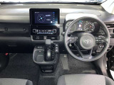 見通しのよいすっきりとした視界で、誰でも運転しやすいです。運転のしやすさは疲れにくさにも繋がりますよ♪