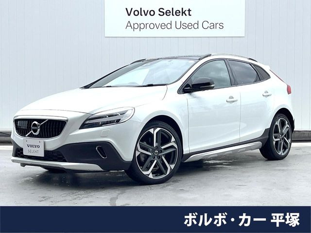 V40クロスカントリーD4 アクティブ エディション ディーゼル