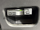 【ETC】有料道路を利用する際に料金所で停止することなく通過できる、ETC車載器(ノンストップ自動料金収受システム機器)が装備されています。セットアップを行うことで利用可能になります。