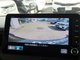 ■バックカメラ■ガイドラインが付いているので車庫入れも楽々です!トランク下部分の死角もカバーしてくれるので運転も安心です♪