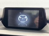 【メーカー純正ナビ】インテリアに溶け込むスタイリッシュな「専用設計」メーカーナビを装備♪視認性や操作性など基本性能にも優れ、より上質なカーライフをお楽しみいただけます。