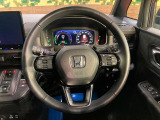 【純正革巻きステアリング】上質な革を使用することで、手にしっかり馴染みとても運転しやすいハンドルです♪