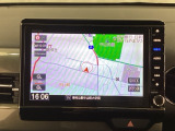 ナビゲーションはフルセグTV、インターナビ対応のGathers純正メモリーナビを搭載しています。Bluetoothオーディオ機能がありますので、スマートフォンなどの音楽も再生できます。