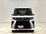 細部にメッキパーツの煌き。大人の感性に響く洗練さを身にまとったタントカスタムが入荷致しました。