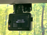 【ドライブレコーダー】ドライブレコーダー装備!走行中はもちろん、あおり運転や事故に遭遇した際、映像で記録し、万一のリスクに備えます。※記録用SDカードはお客様ご自身でご準備いただく必要があります。