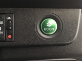 ★ECONスイッチ★ エコドライブを加速しよう!スイッチをONにすると、運転の仕方によるロスを抑え込み燃費をよくするようクルマが頑張ります(*^ー^*)燃費向上にチャレンジ♪