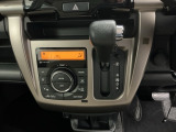 オートマチックシフトレバーは、手になじみ操作しやすい形状で安全運転にもつながります♪