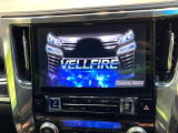 【BIG-X11インチナビ】人気の大画面BIG-Xナビを装備。専用設計で車内の雰囲気にマッチ!ナビ利用時のマップ表示は見やすく、テレビやDVDは臨場感がアップ!いつものドライブがグッと楽しくなります♪