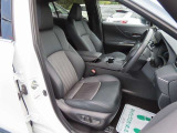 運転席回りもすっきりしていてスムーズに乗り降りができます!