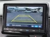 【バックカメラ】駐車が苦手な方でも安心してお乗りいただけます。リバース連動で画面が切り替わるのでとっても便利です。