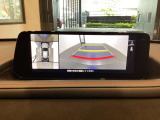 360ビューモニターを搭載しており、駐車時、発進時も安心です。