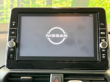 【大画面ナビ】人気の大型9インチナビを装備。存在感のある大画面はインパクト大!ナビ利用時のマップ表示は見やすく、テレビやDVDは臨場感がアップ!いつものドライブがグッと楽しくなります♪
