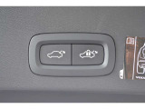 ワンタッチで開閉ができる便利なパワーテールゲートが装備されています