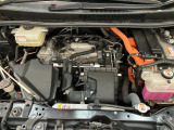 納車後もお客様の快適なカーライフをしっかりサポートさせていただきます!滋賀県内に13か所ある滋賀ダイハツの店舗にはサービス工場が併設されておりますので、アフターフォローも安心です!