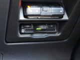 ETC車載器搭載です。スマートICも増えてきており、必須装備といって良い便利装備です。
