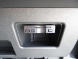 ETCももちろん搭載。いちいち料金所で停車する必要なんて当然ないです。スムーズにストレスなくドライブをお楽しみください。(※支払総額にセットアップ費用は含まれておりません。)
