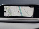 マツダコネクトの8.8インチワイドセンターディスプレイです。『Android Auto』『Apple CarPlay』や独自のコネクテッドサービスに対応したインターフェイスシステムです。