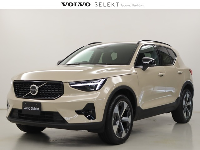 XC40 ウルトラ B4 AWD 4WD 
