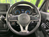【純正革巻きステアリング】上質な革を使用することで、手にしっかり馴染みとても運転しやすいハンドルです♪