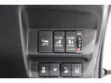◆◆両側電動スライドドア!!荷物で手が塞がる時など簡単にドアの開閉が出来ます!何より力いらずで開閉OK!女性やお年寄りにも優しい♪電動機能はOFFにもできますから元気なお子様の駆け出しも安心!