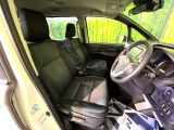 運転席シート廻りは使用感も少なく、良好な状態となっています。丁寧に使われていたことがよくわかりますね。