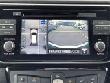 アラウンドビューモニターで駐車も安心。