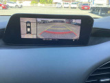 【360&deg;ビューモニター】お車の死角になる部分、いわゆる前方、左右、後方をカメラで疑似的に上から見下ろす格好でモニターに映します☆これで安心して運転に集中できますね☆