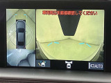 全周囲カメラ付きで車庫入れも安心ですね。