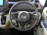 オリックス認定中古車は厳選した上質な車輌のみをお届け致します。全車にプロの職人による徹底した内外装の清掃、磨き上げております。