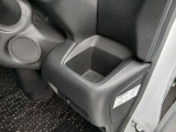 運転席側のドリンクホルダー