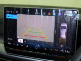 カラーバックモニター搭載しています。リアの映像がカラーで映し出されますので日々の駐車も安心安全です。