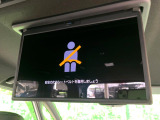 【フリップダウンモニター】大画面モニターで後席でもエンタメをお楽しみいただけます。小さなお子様にも大人気の装備です♪