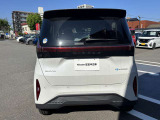 プライバシ-ガラスが装備されています。外を見るときは気にならずに、後方車両から車内が見えにくい設計です。