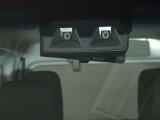 スマートアシスト装備:前方の車両との衝突の危険性が高まると、警告音と警告表示によって運転者の注意を喚起!さらに衝突の危険性が高まると自動軽減ブレーキを作動させ、衝突による被害の軽減を行います♪