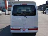 清潔感と高級感を兼ね備えたパールホワイトの車体色です。掲載情報以外にも気になる点がございましたら、お気軽にお問い合わせください!