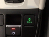 ★ECONスイッチ★ エコドライブを加速しよう!スイッチをONにすると、運転の仕方によるロスを抑え込み燃費をよくするようクルマが頑張ります(*^ー^*)燃費向上にチャレンジ♪