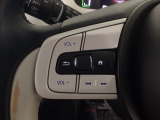 ステアリングリモコンは、運転中でも簡単に音量調整やチャンネル変更もできます!わき見運転防止にもつながるので安心です♪
