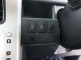 【電動スライドドア】運転席からでもオートでスライドドアの開閉が可能!同乗者にも優しく、とっても便利な機能です☆