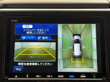 ★スマートパーキングアシスト★駐車時のハンドル操作をアシストしてくれます♪「バック駐車」と「縦列駐車」を行う時に、ハンドルが自動で回転し、車両を駐車スペースの白線の枠内へと導いてくれます。