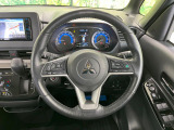 【純正革巻きステアリング】上質な革を使用することで、手にしっかり馴染みとても運転しやすいハンドルです♪