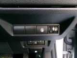 専門のスタッフがクリーニングしますので、とてもキレイなお車です。