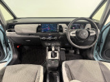 【ルームクリーニング】せっかく乗るならピカピカの車がいいですよね!当店は、他社では省きがちな細部に至るまで、徹底した清掃を行っております。